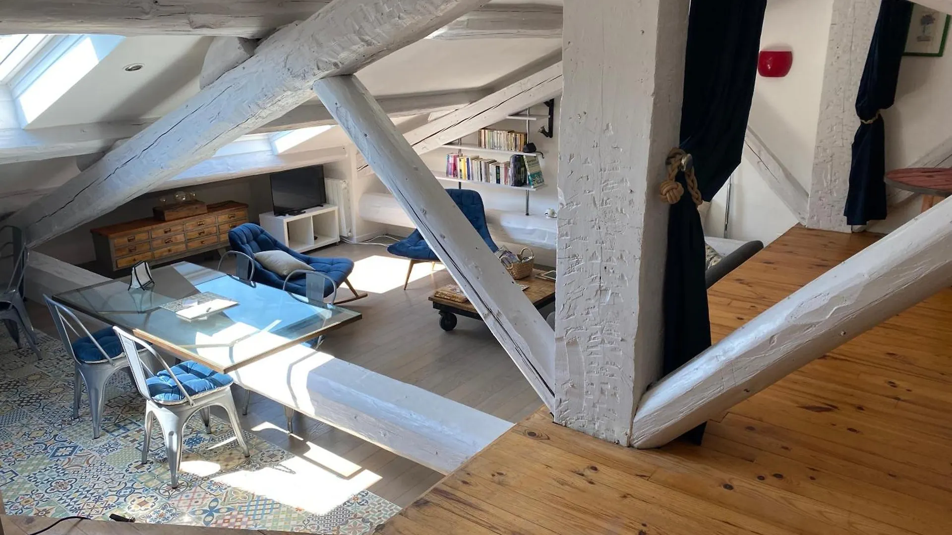Appartement Atypique Sous Les Toits D'Avignon Au Coeur De L'Intra-Muros Avec Parking 0*, Αβινιόν Γαλλία