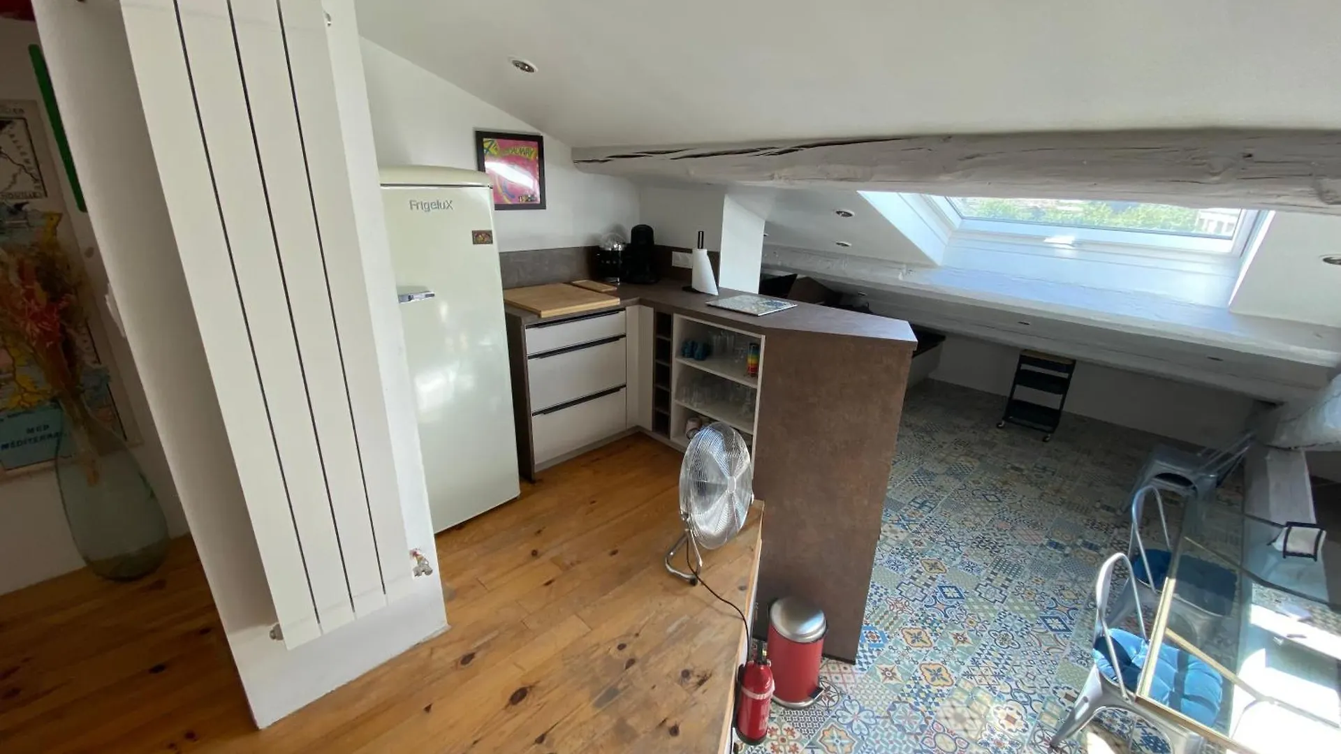 Διαμέρισμα Appartement Atypique Sous Les Toits D'Avignon Au Coeur De L'Intra-Muros Avec Parking