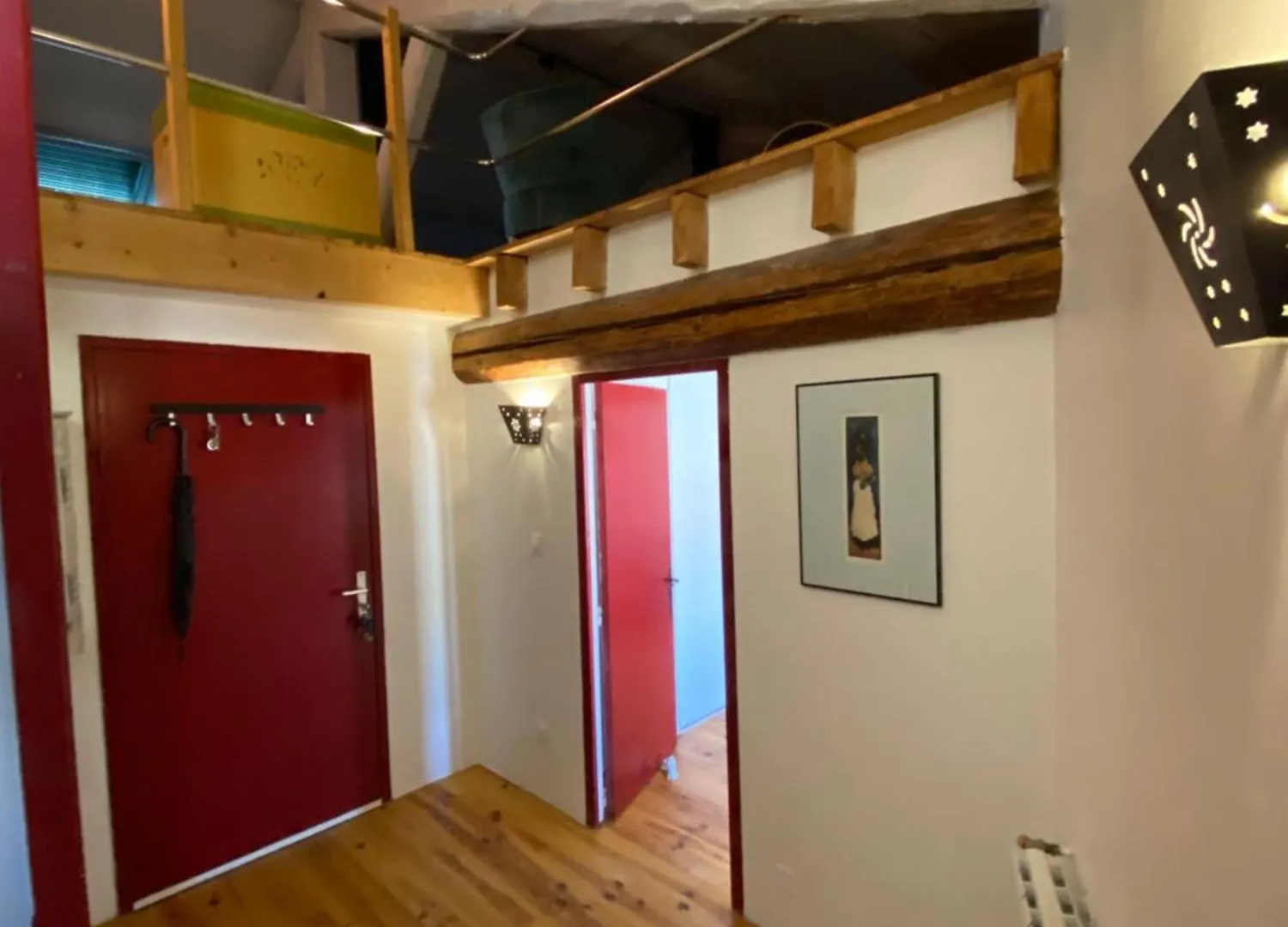Appartement Atypique Sous Les Toits D'Avignon Au Coeur De L'Intra-Muros Avec Parking Γαλλία