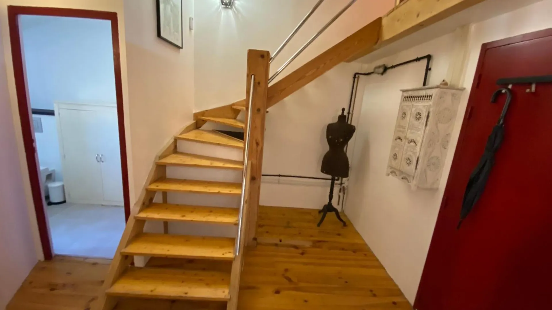 Appartement Atypique Sous Les Toits D'Avignon Au Coeur De L'Intra-Muros Avec Parking Διαμέρισμα Αβινιόν