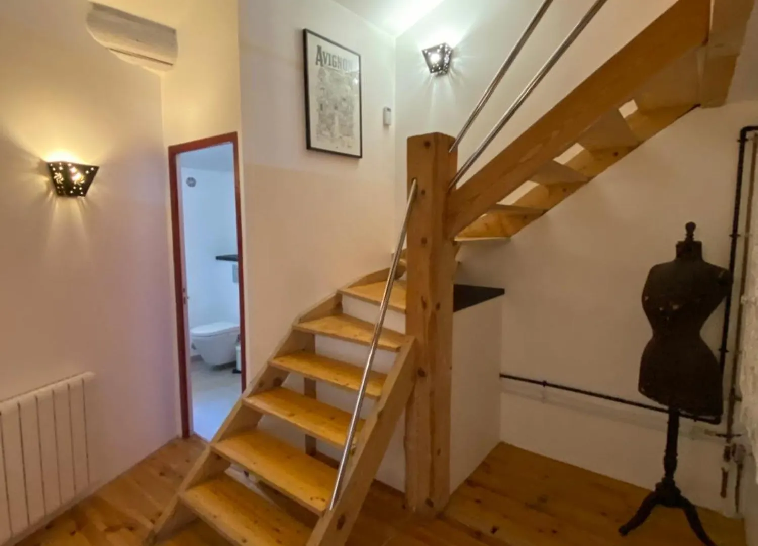 Appartement Atypique Sous Les Toits D'Avignon Au Coeur De L'Intra-Muros Avec Parking Αβινιόν