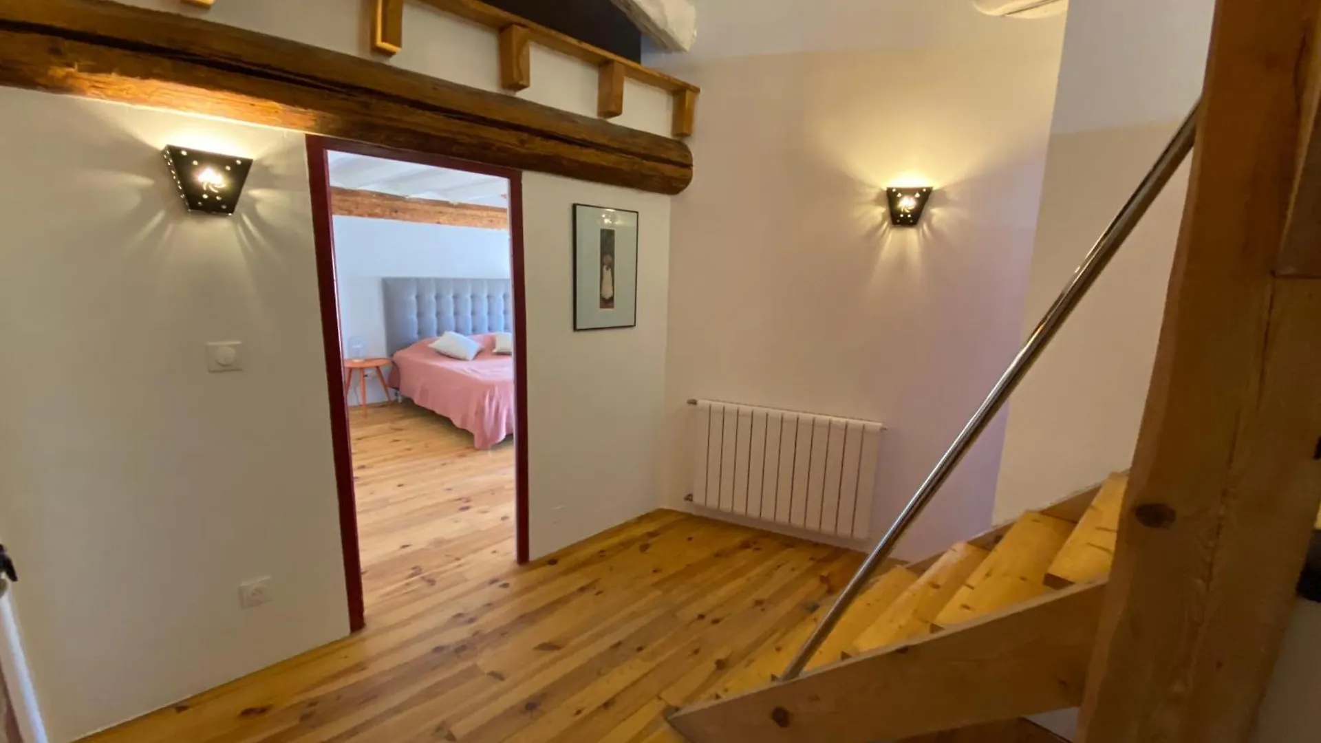 Apartment Appartement Atypique Sous Les Toits D'Avignon Au Coeur De L'Intra-Muros Avec Parking